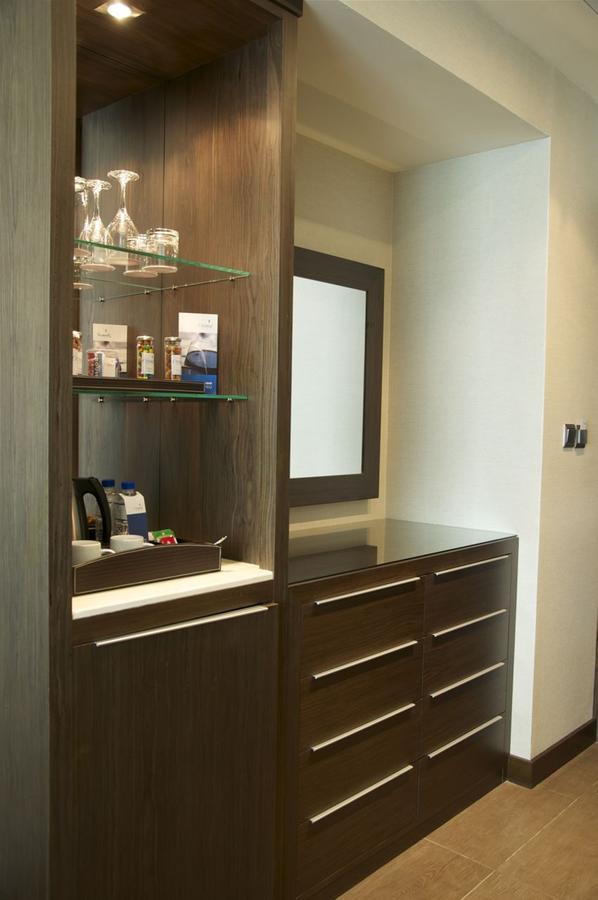 Hotel Ramada Downtown Abu Dhabi