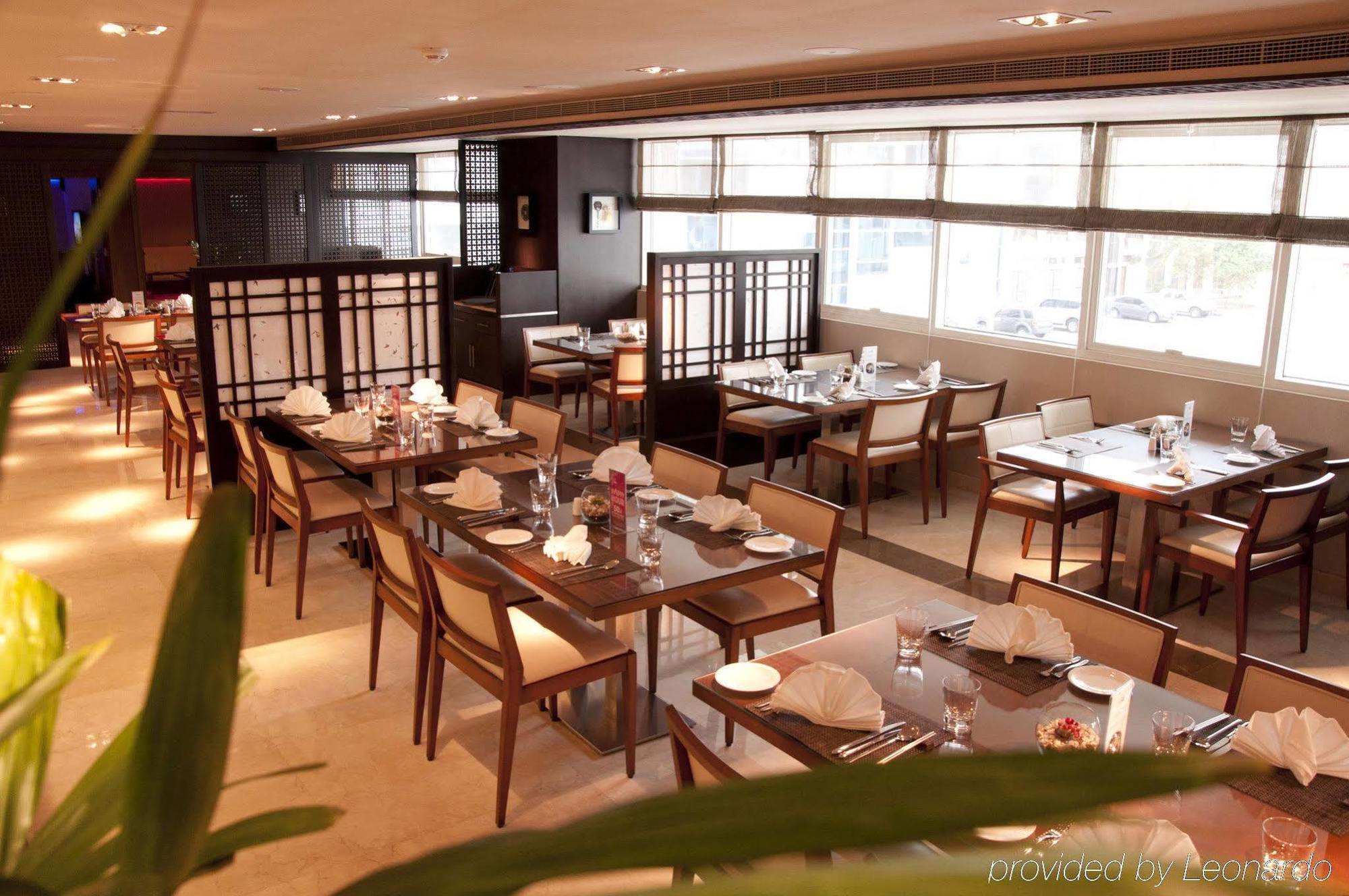 Hotel Ramada Downtown 4*