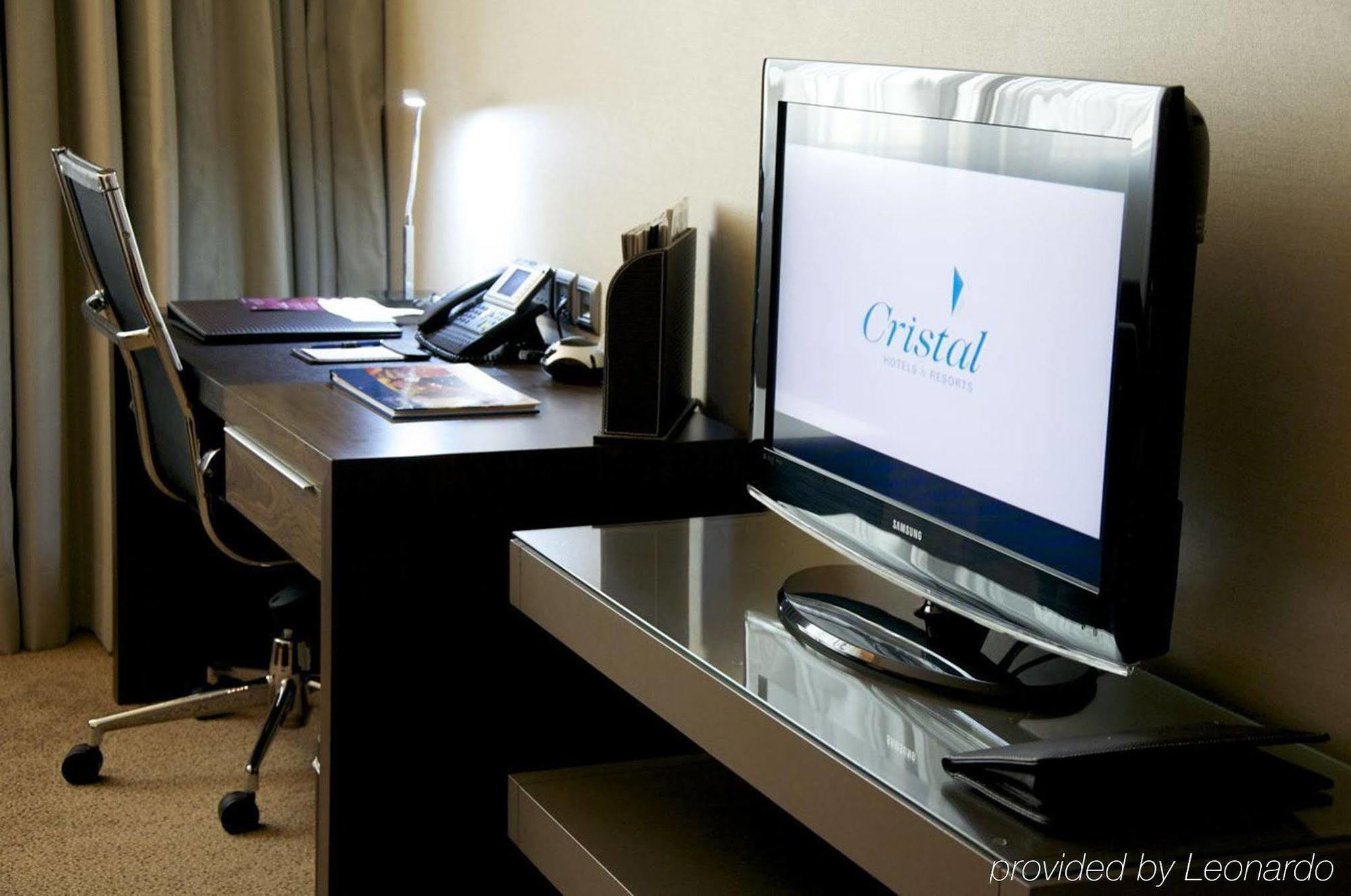 Ramada Downtown 4*