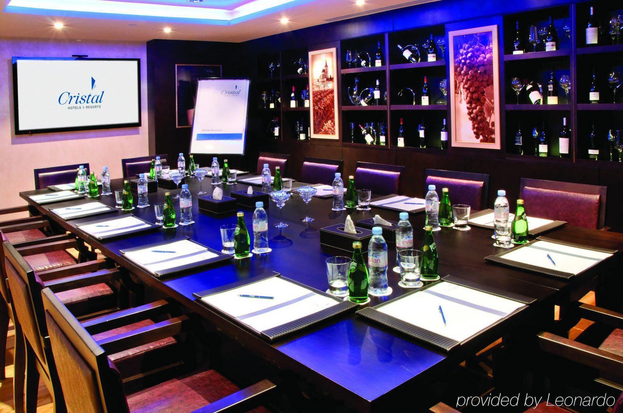 Ramada Downtown 4* Abu Dhabi