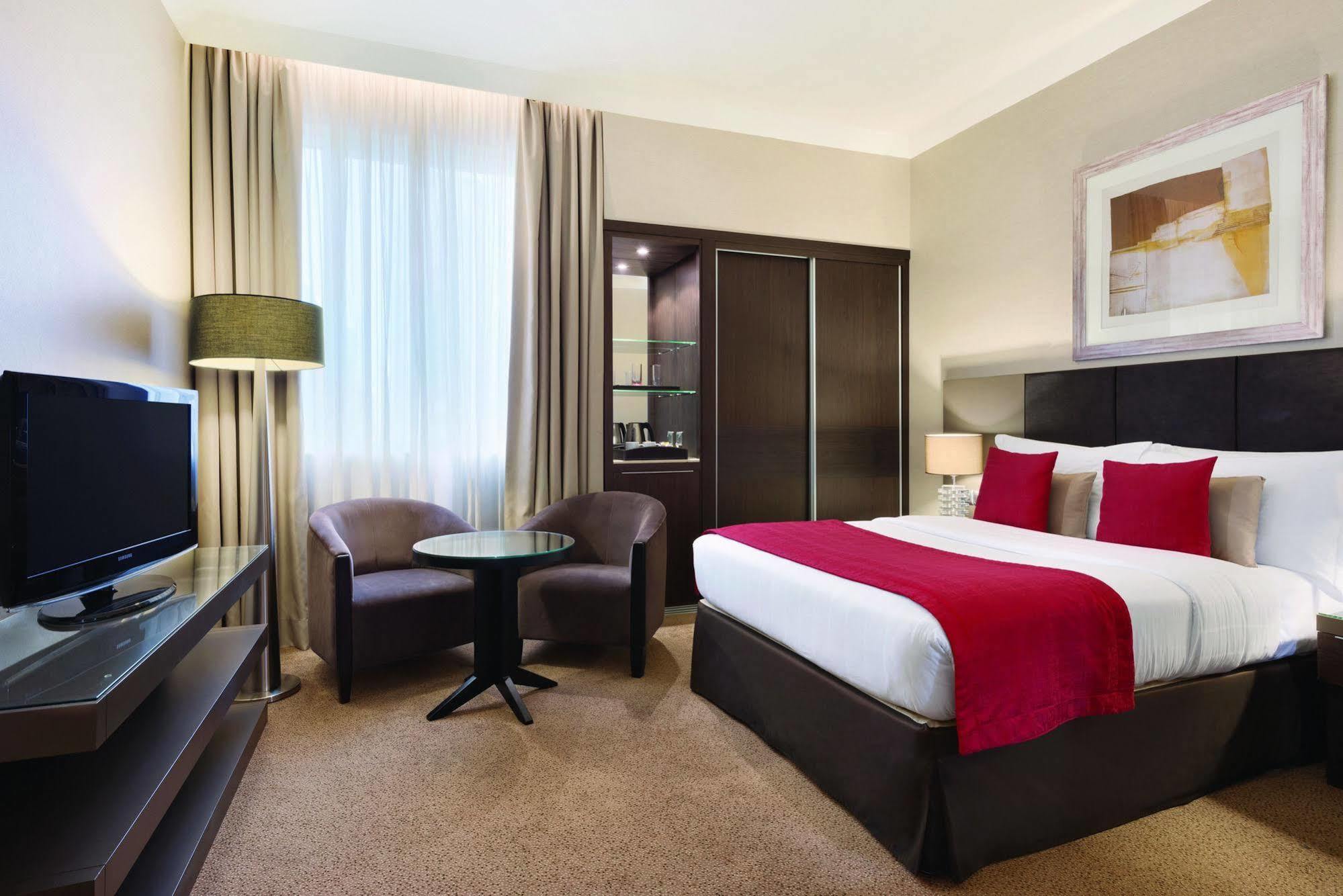 Ramada Downtown 4* Abu Dhabi